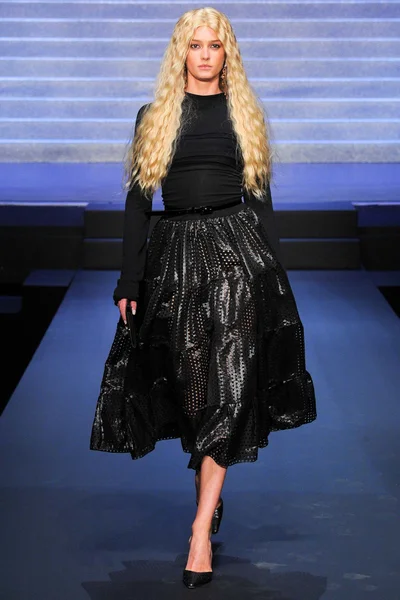 Look 35